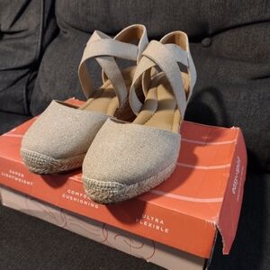 Easy Spirit Shoes Meza Espadrille Wedge Sandal Natural Gold Sparkle